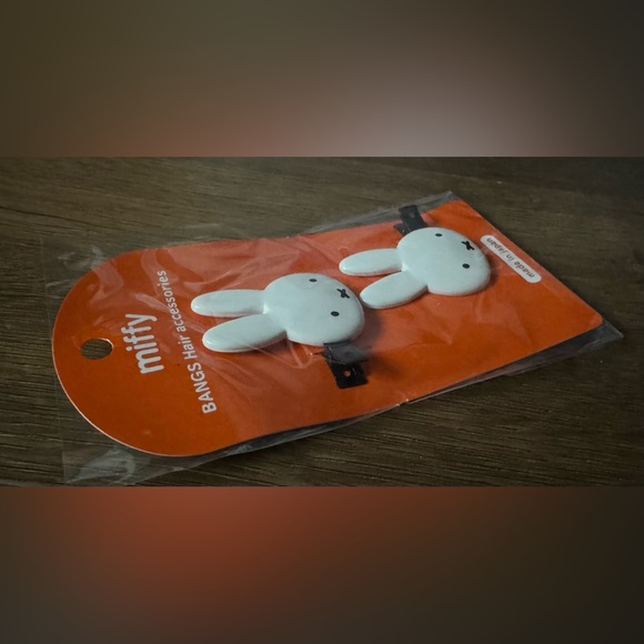 2 Left! MIFFY-Imported (NWT) Two White Hair Clips/Barrettes - Picture 4 of 5
